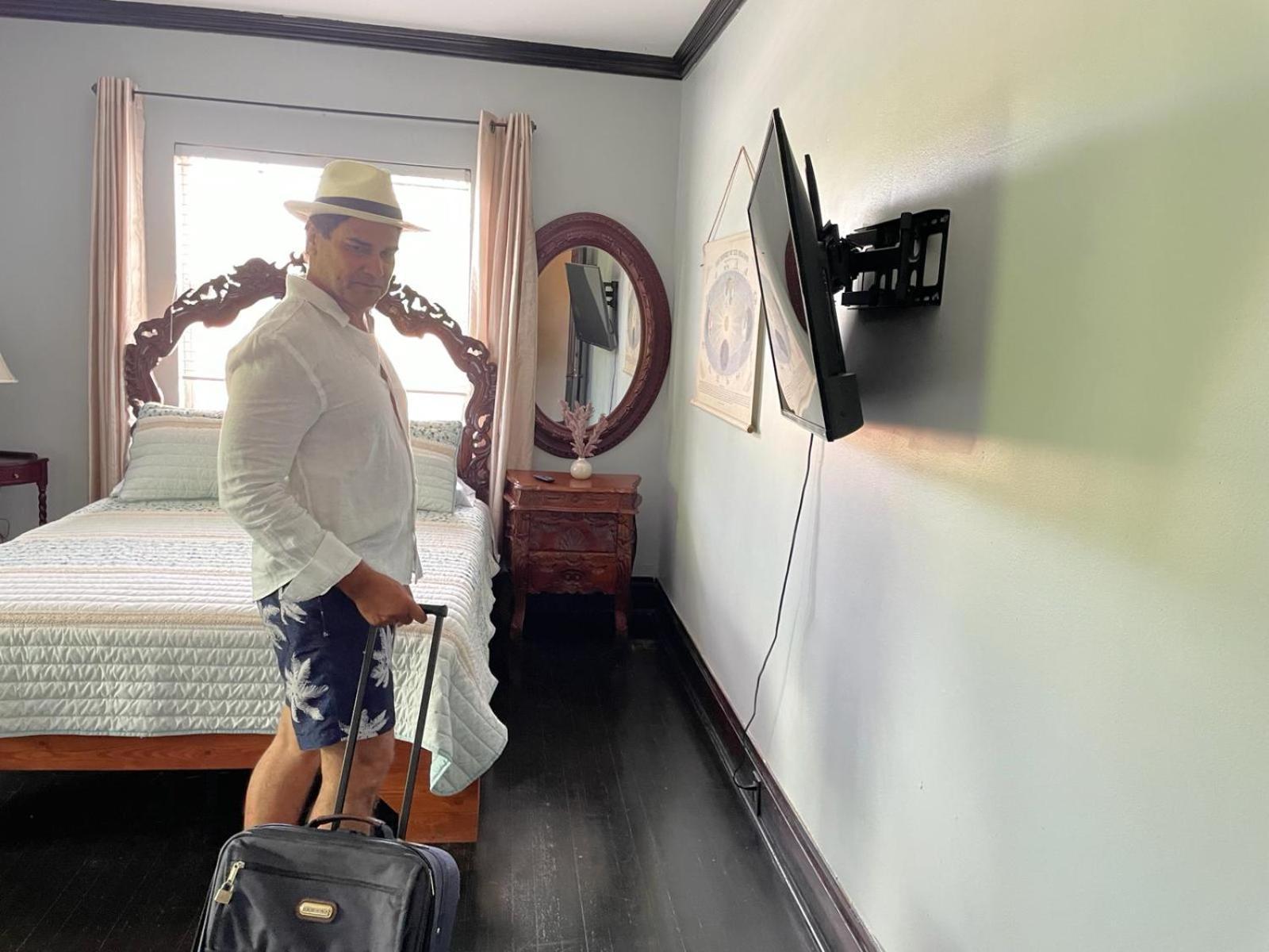 Heavenly Suite In Little Havana Free Parking マイアミ エクステリア 写真